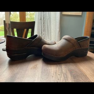 Dansko size 37